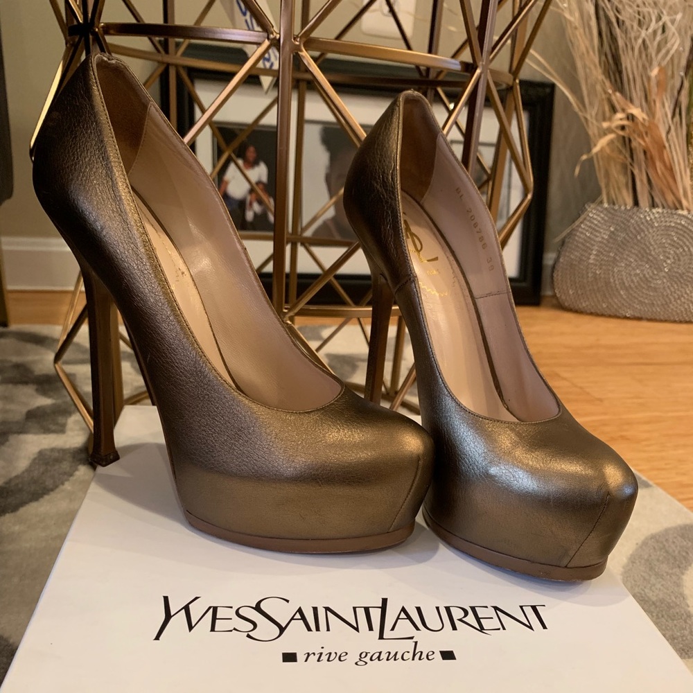 YSL GOLD TRIBTOO PUMP SIZE 39